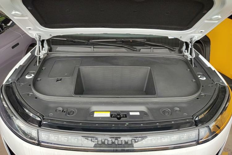 Used Dongfeng eπ eπ008 2026 Model Six-Seat Pure-Electric Family Edition Engine Bay