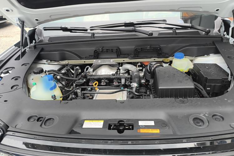 Used Dongfeng eπ eπ008 2026 Model Six-Seat Range-Extended Family Delight Edition Engine Bay