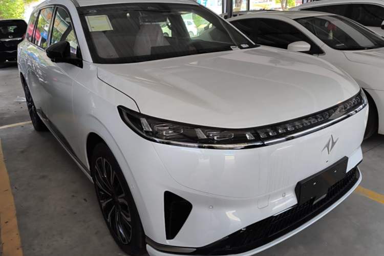 Used Dongfeng eπ eπ008 2026 Model Six-Seat Range-Extended Family Delight Edition Exterior 1