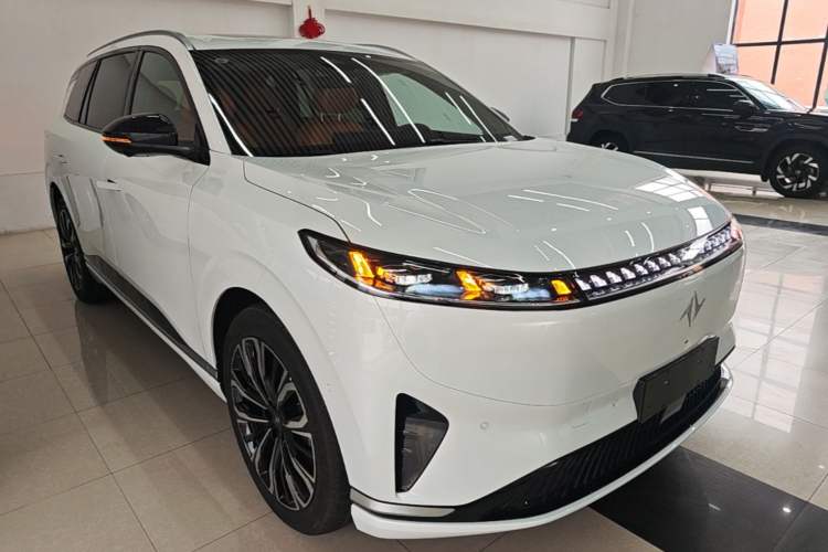 Used Dongfeng eπ eπ008 2026 Model Six-Seat Range-Extended Family Delight Edition Exterior 1
