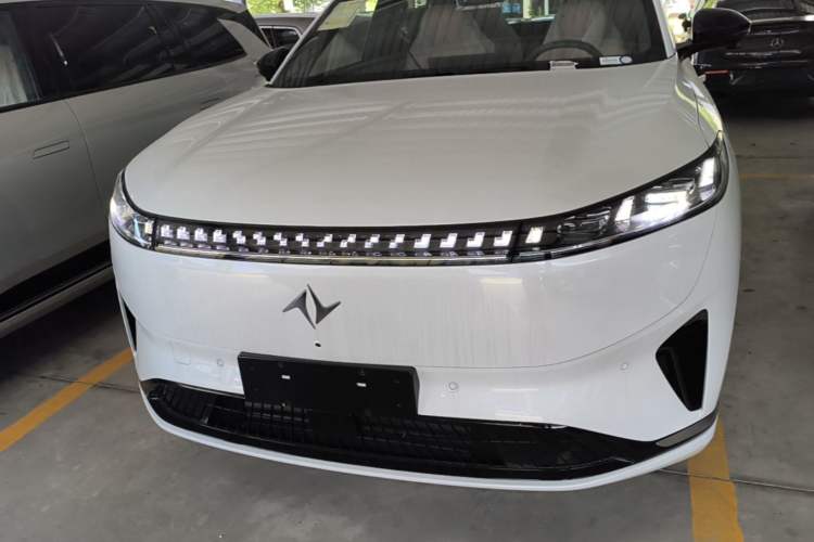 Used Dongfeng eπ eπ008 2026 Model Six-Seat Range-Extended Family Delight Edition Front