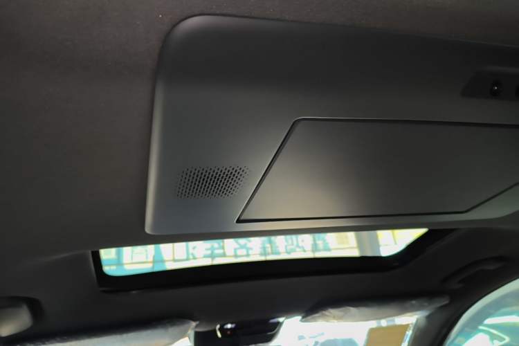 Used Dongfeng eπ eπ008 2026 Model Six-Seat Range-Extended Family Delight Edition Headliner