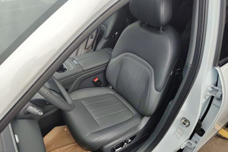Used Dongfeng eπ eπ008 2026 Model Six-Seat Pure-Electric Family Edition Left Front Seat