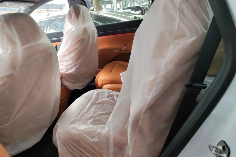 Used Dongfeng eπ eπ008 2026 Model Six-Seat Range-Extended Family Delight Edition Left Rear Seat