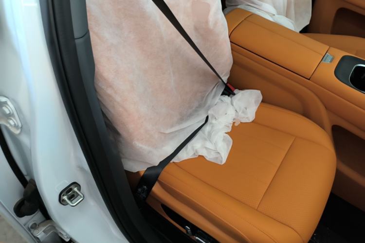 Used Dongfeng eπ eπ008 2026 Model Six-Seat Range-Extended Family Delight Edition Right Front Seat