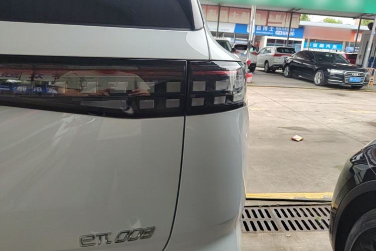 Used Dongfeng eπ eπ008 2026 Model Six-Seat Pure-Electric Family Edition Right Rear Taillight