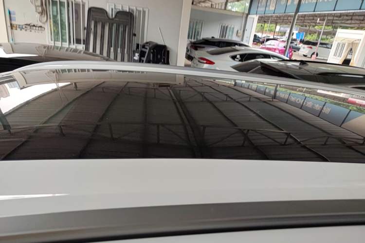 Used Dongfeng eπ eπ008 2026 Model Six-Seat Pure-Electric Family Edition Roof