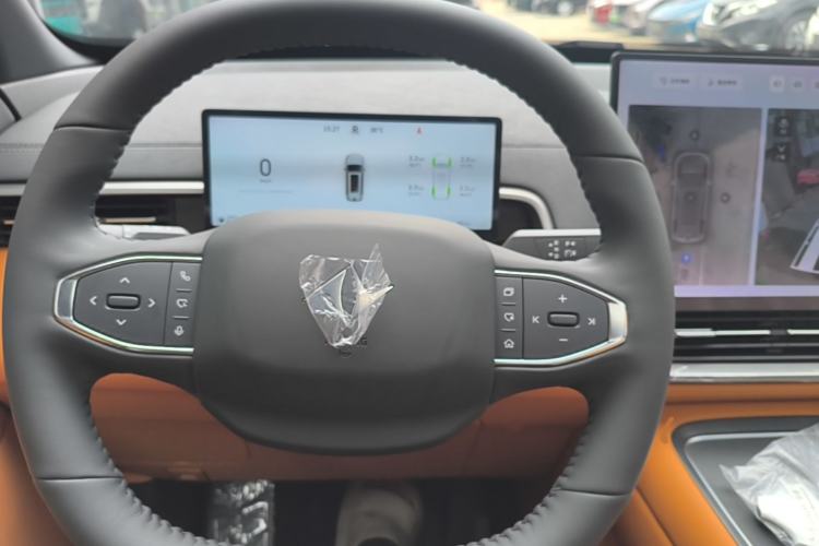Used Dongfeng eπ eπ008 2026 Model Six-Seat Range-Extended Family Delight Edition Steering Wheel