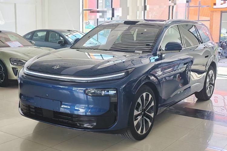 Dongfeng eπ Yipai M8 2026 Model Range-Extended 300Max Qiankun Edition