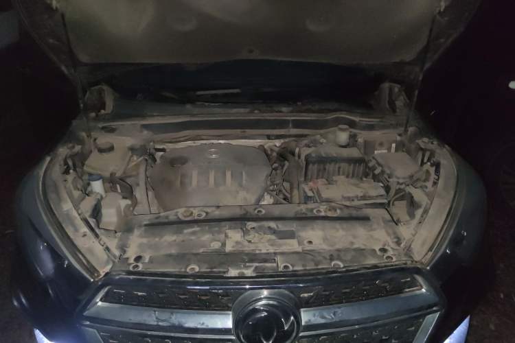 Used Dongfeng Fengdu MX5 2016 1.4T Manual Luxury Edition Engine Bay