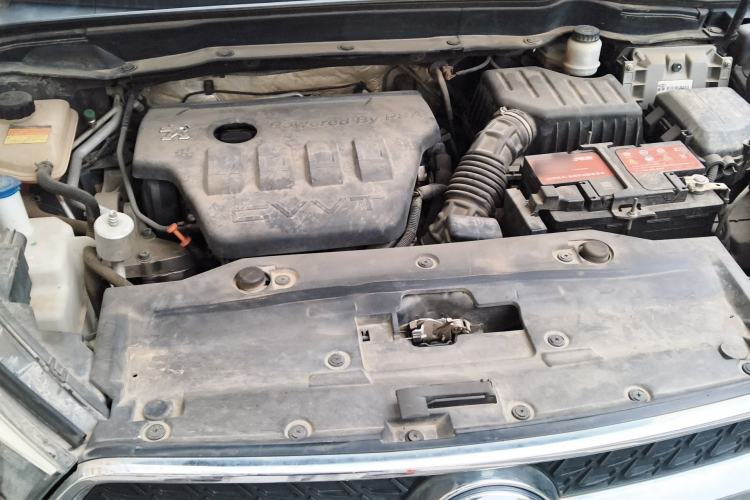 Used Dongfeng Fengdu MX5 2016 2.0L Automatic Flagship Edition Engine Bay