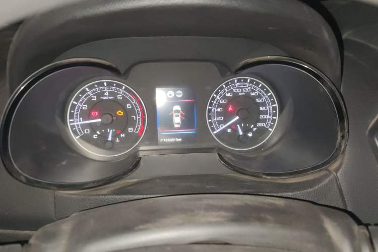 Used Dongfeng Fengdu MX5 2016 1.4T Manual Luxury Edition Instrument Cluster