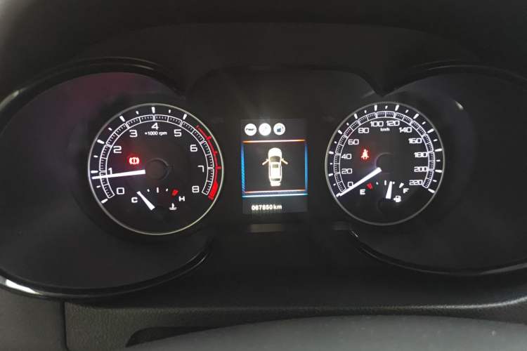Used Dongfeng Fengdu MX5 2016 1.4T Manual Fashion Edition Instrument Cluster