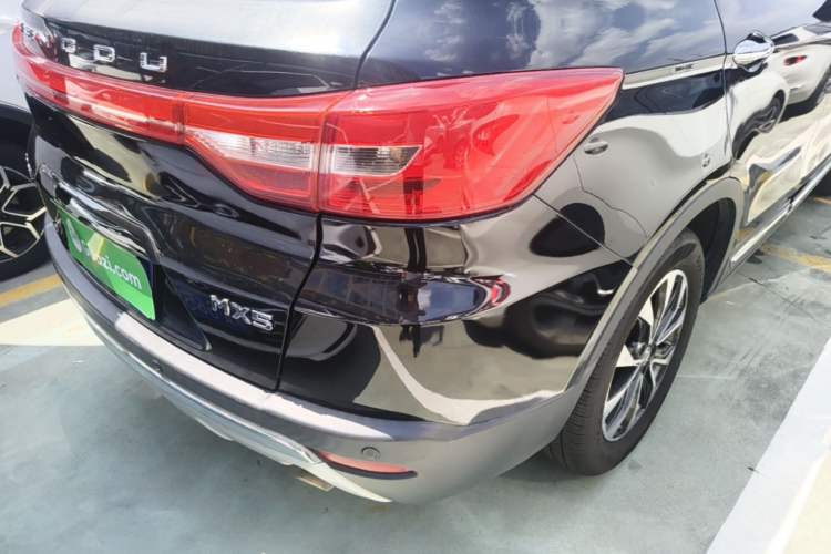 Used Dongfeng Fengdu MX5 2016 2.0L Automatic Flagship Edition Right Rear Taillight