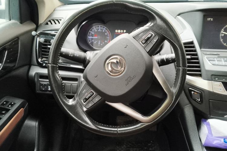 Used Dongfeng Fengdu MX5 2016 2.0L Automatic Flagship Edition Steering Wheel