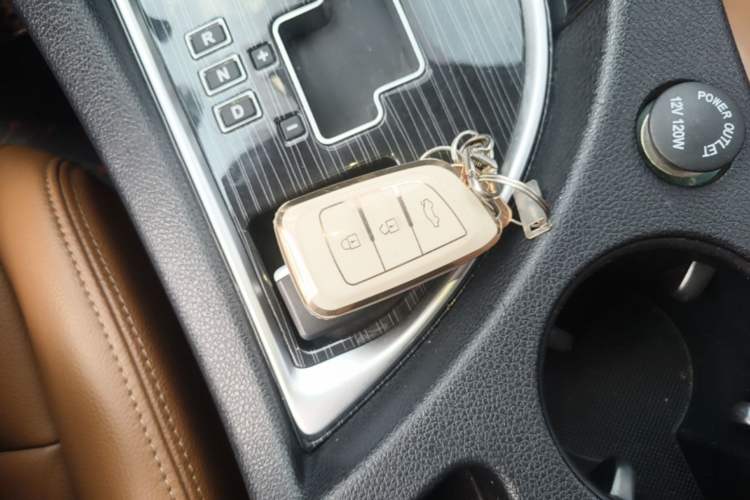 Used Dongfeng Fengdu MX5 2016 2.0L Automatic Flagship Edition Vehicle Key