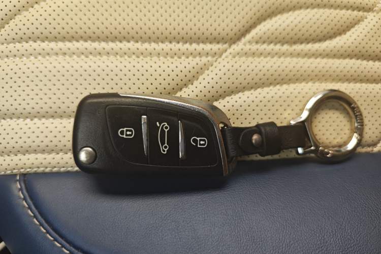 Used Dongfeng Fengdu MX5 2016 1.4T Manual Fashion Edition Vehicle Key