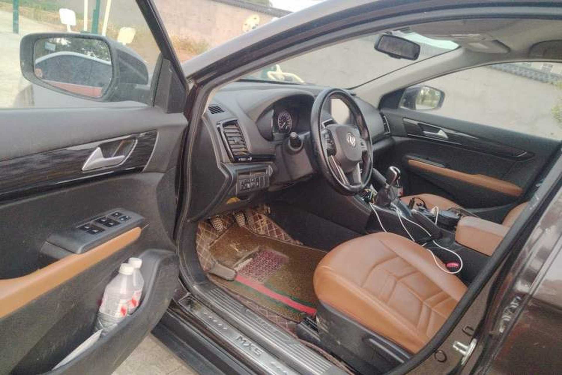 Used Dongfeng Fengdu MX5 2016 2.0L Manual Elite Edition Driver Seat
