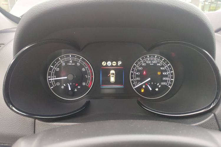 Used Dongfeng Fengdu MX5 2016 2.0L Automatic Flagship Edition Instrument Cluster