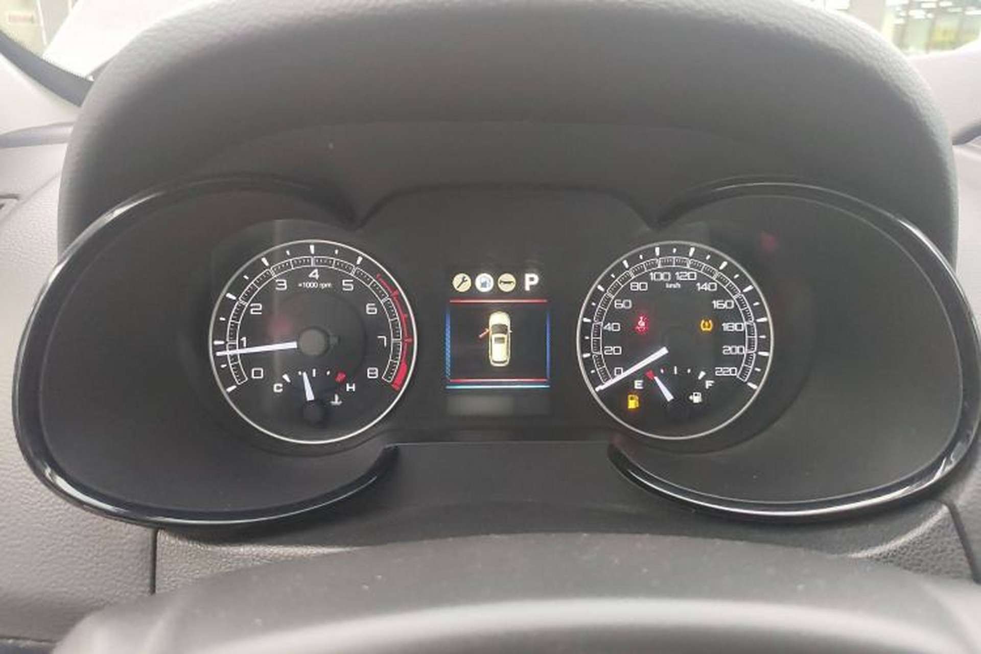 Used Dongfeng Fengdu MX5 2016 2.0L Automatic Flagship Edition Instrument Cluster