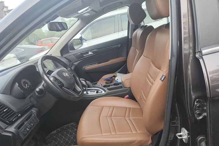 Used Dongfeng Fengdu MX5 2016 2.0L Automatic Flagship Edition Left Front Seat