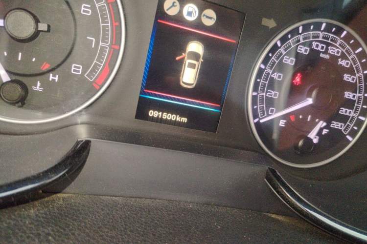 Used Dongfeng Fengdu MX5 2016 2.0L Manual Elite Edition Odometer Close Up