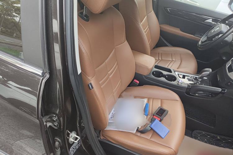 Used Dongfeng Fengdu MX5 2016 2.0L Automatic Flagship Edition Right Front Seat