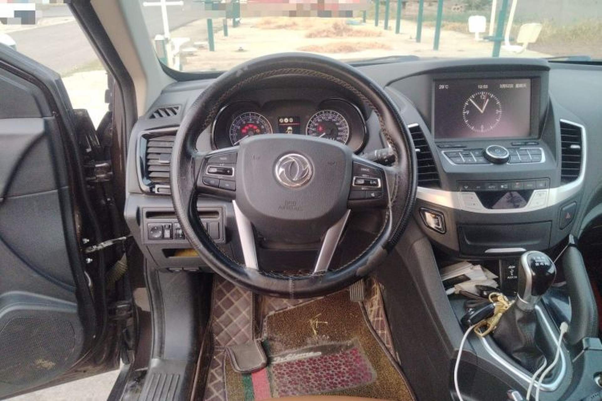 Used Dongfeng Fengdu MX5 2016 2.0L Manual Elite Edition Steering Wheel