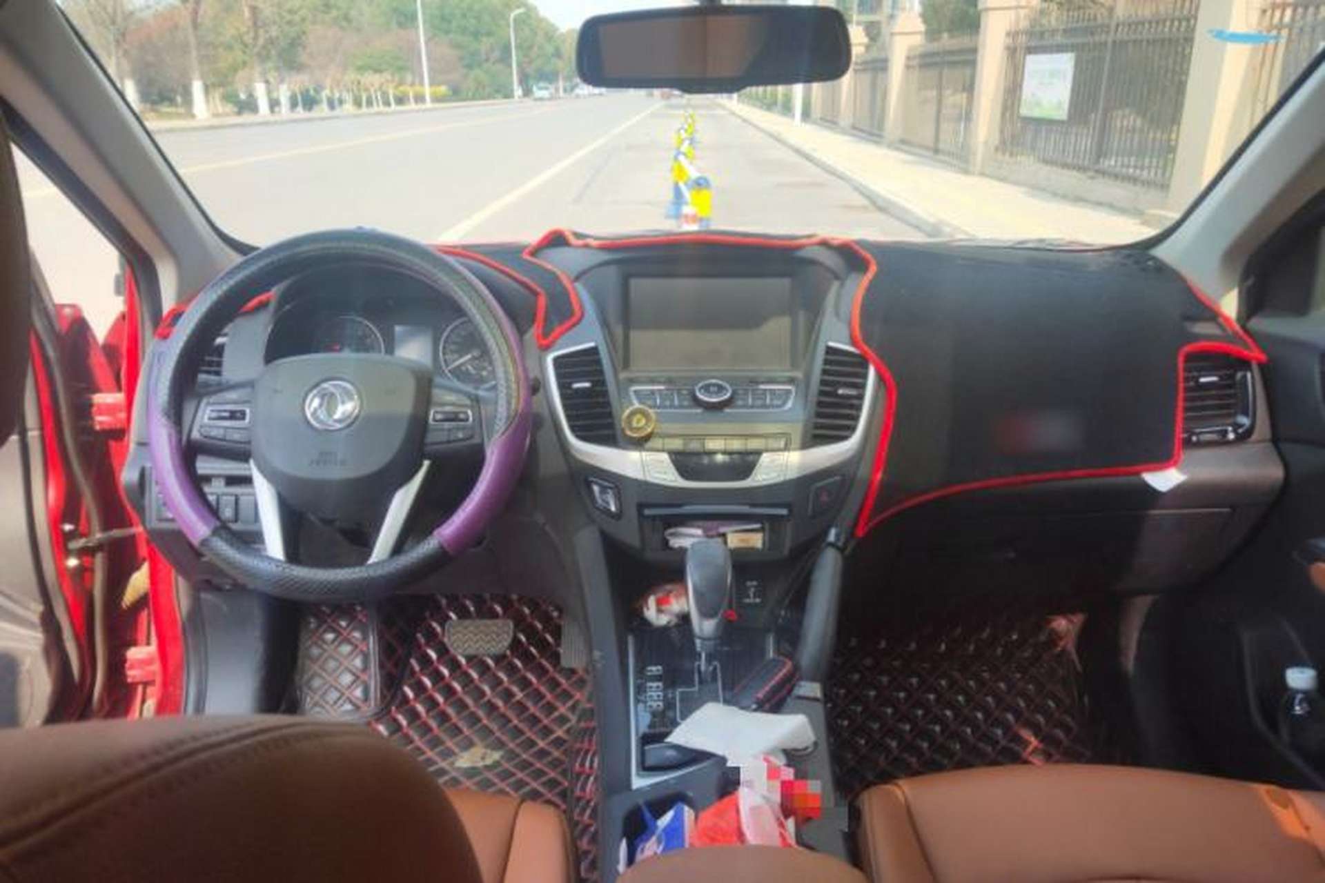 Used Dongfeng Fengdu MX5 2016 2.0L Automatic Flagship Edition Center Console