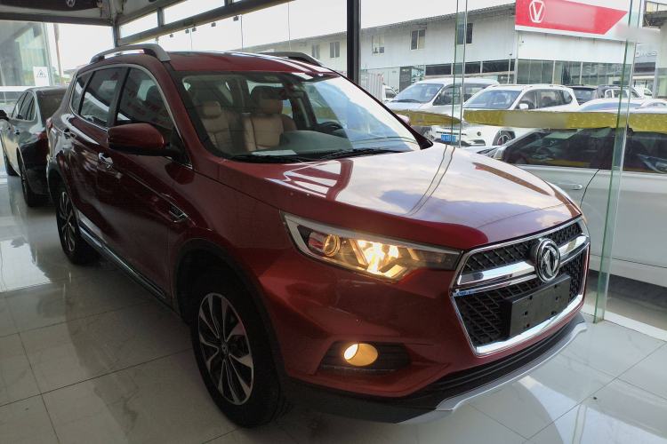 Used Dongfeng Fengdu MX5 2016 2.0L Automatic Flagship Edition Front Right 45 Deg