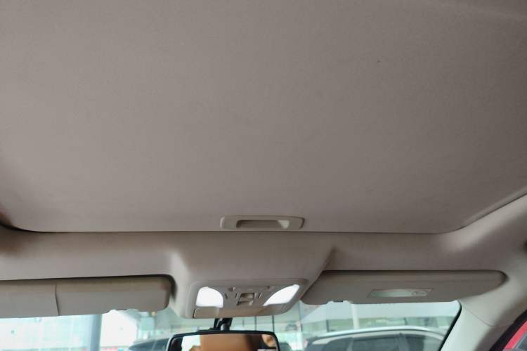 Used Dongfeng Fengdu MX5 2016 2.0L Automatic Flagship Edition Headliner