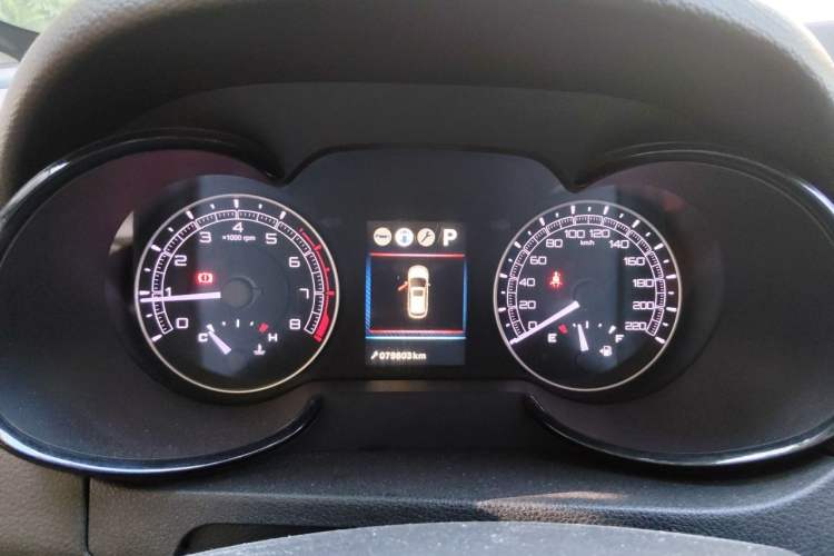 Used Dongfeng Fengdu MX5 2016 2.0L Automatic Flagship Edition Instrument Cluster