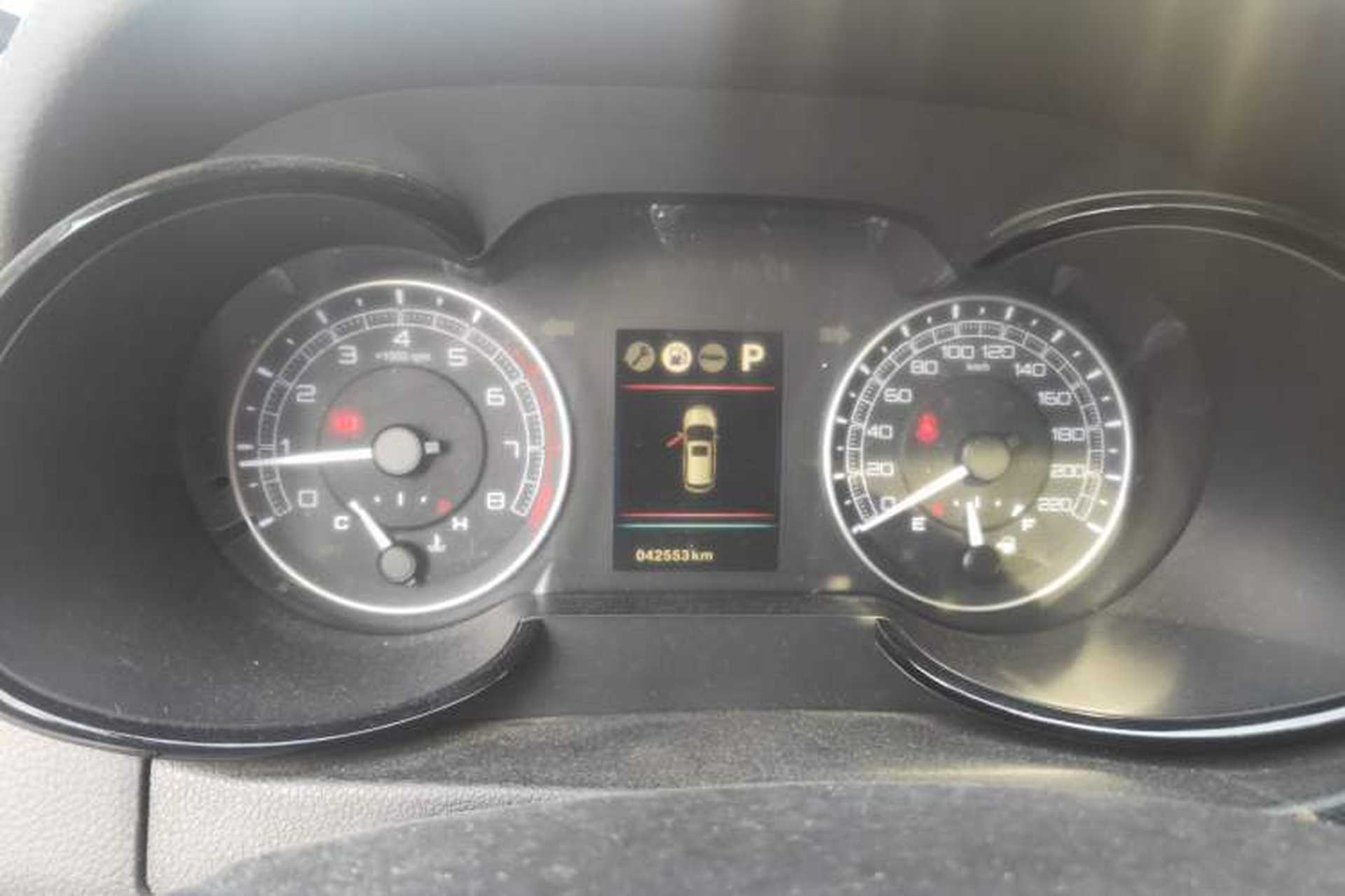 Used Dongfeng Fengdu MX5 2016 2.0L Automatic Flagship Edition Instrument Cluster