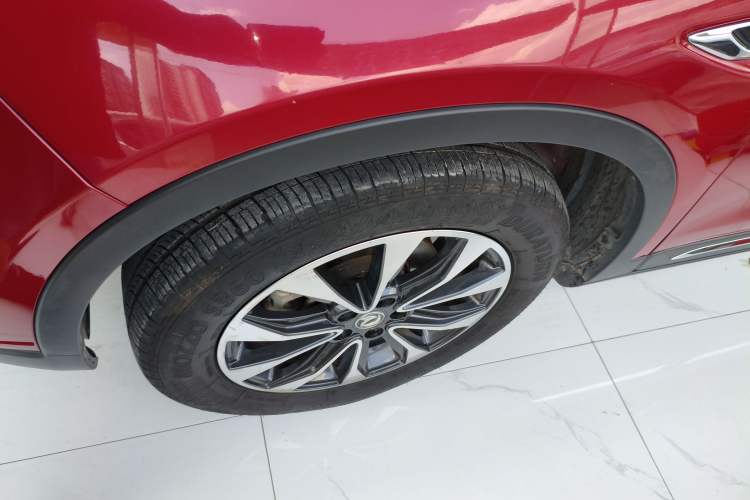 Used Dongfeng Fengdu MX5 2016 2.0L Automatic Flagship Edition Left Front Wheel Hub