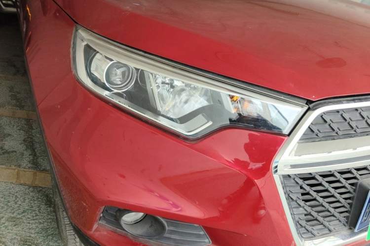 Used Dongfeng Fengdu MX5 2016 2.0L Automatic Flagship Edition Right Front Headlight
