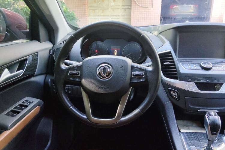 Used Dongfeng Fengdu MX5 2016 2.0L Automatic Flagship Edition Steering Wheel