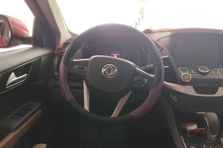 Used Dongfeng Fengdu MX5 2016 2.0L Automatic Flagship Edition Steering Wheel
