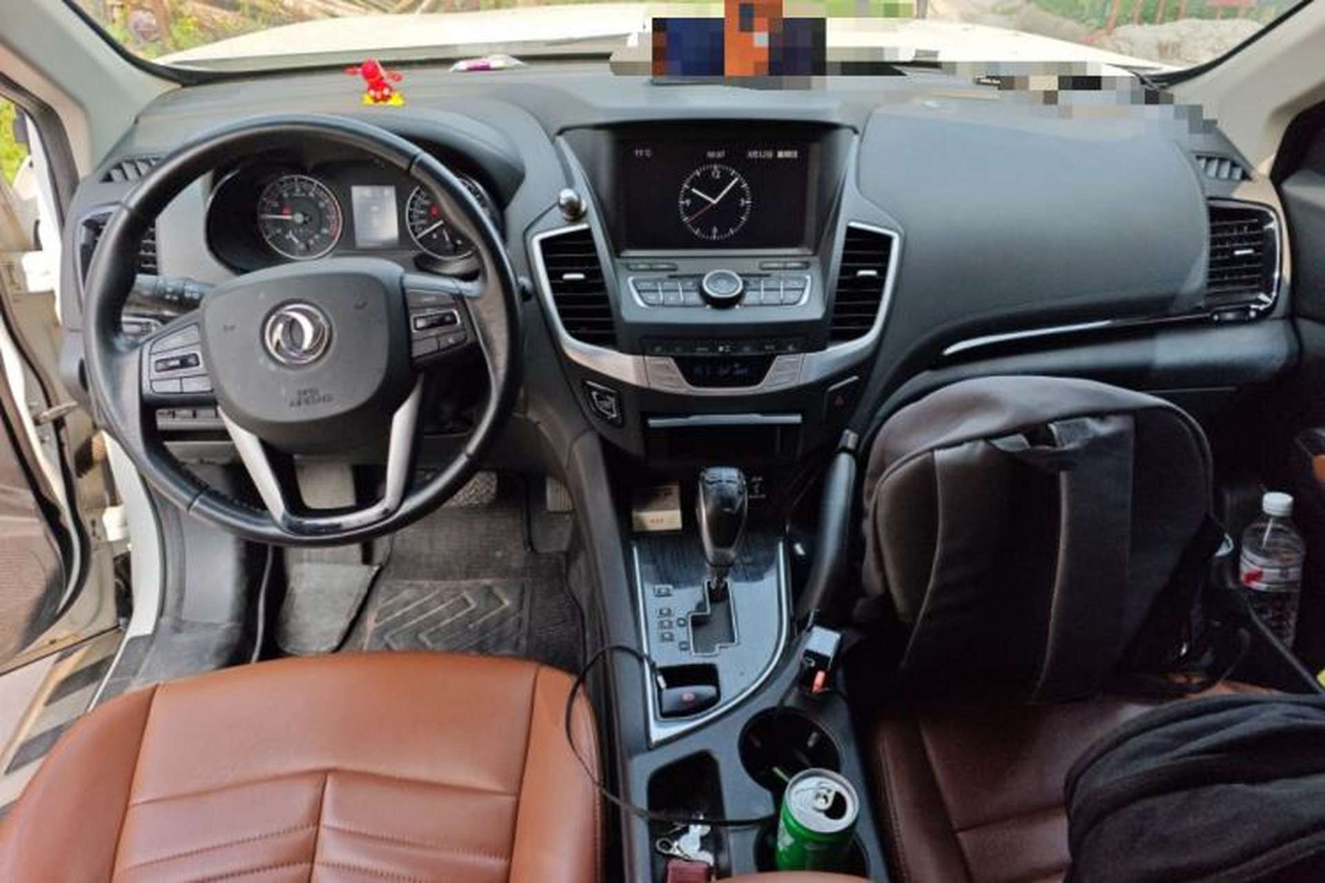 Used Dongfeng Fengdu MX5 2016 2.0L Automatic Flagship Edition Center Console
