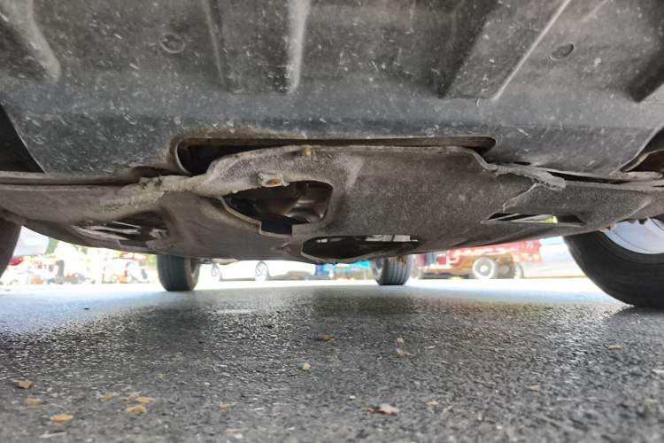 Used Dongfeng Fengdu MX5 2016 2.0L Automatic Flagship Edition Chassis Front