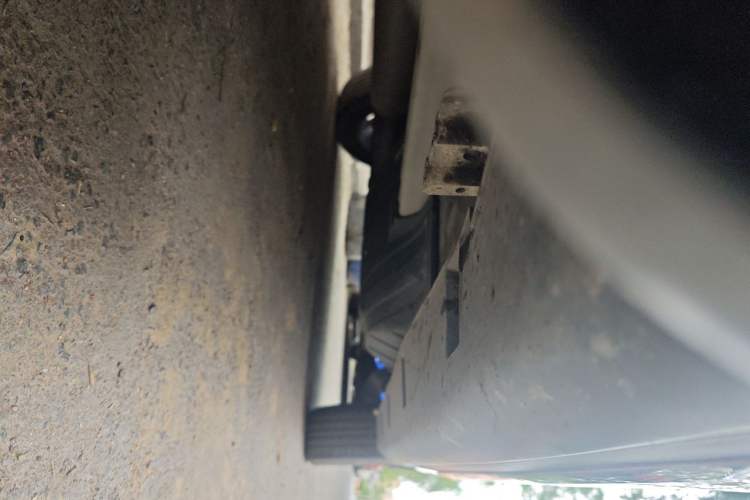 Used Dongfeng Fengdu MX5 2016 2.0L Automatic Flagship Edition Chassis Front Left