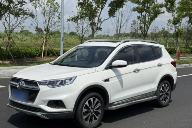 Used Dongfeng Fengdu MX5 2016 2.0L Automatic Flagship Edition