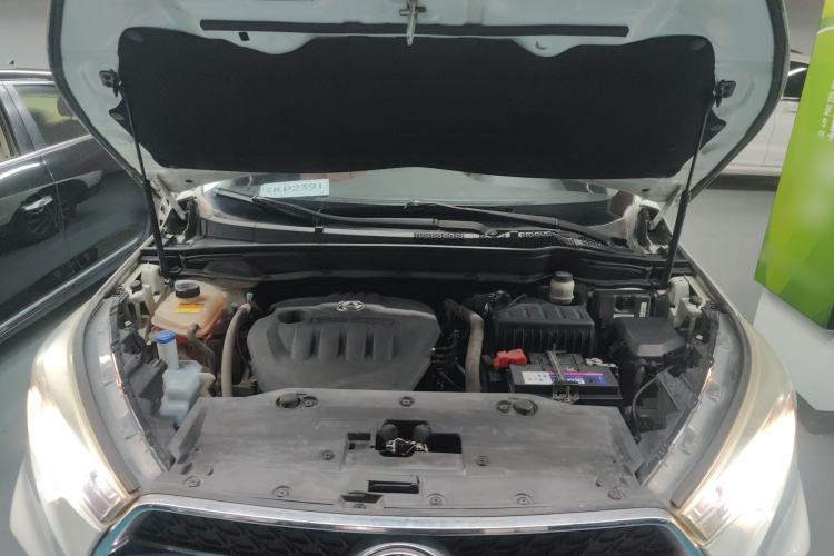 Used Dongfeng Fengdu MX5 2016 1.4T Manual Luxury Edition Engine Bay