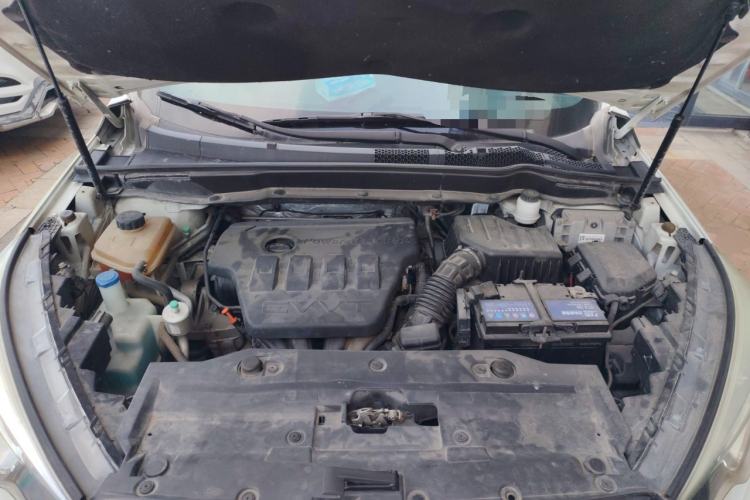 Used Dongfeng Fengdu MX5 2016 2.0L Automatic Flagship Edition Engine Bay