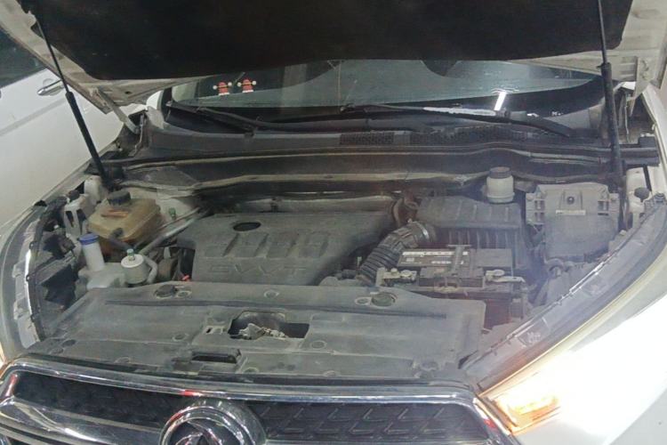 Used Dongfeng Fengdu MX5 2016 2.0L Automatic Flagship Edition Engine Bay