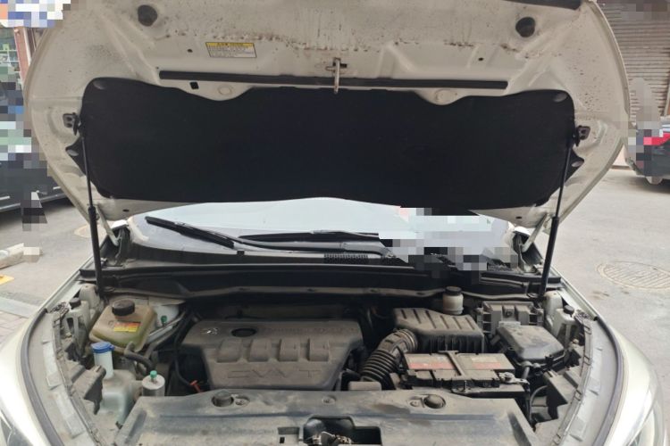 Used Dongfeng Fengdu MX5 2016 2.0L Automatic Flagship Edition Engine Bay