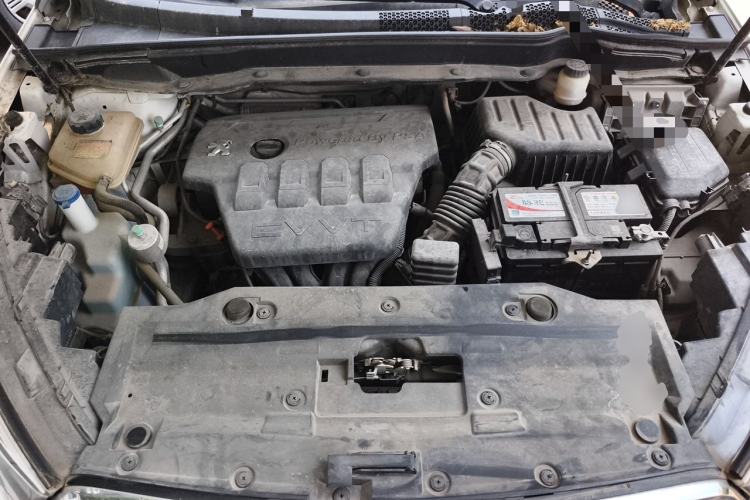 Used Dongfeng Fengdu MX5 2016 2.0L Automatic Flagship Edition Engine Bay
