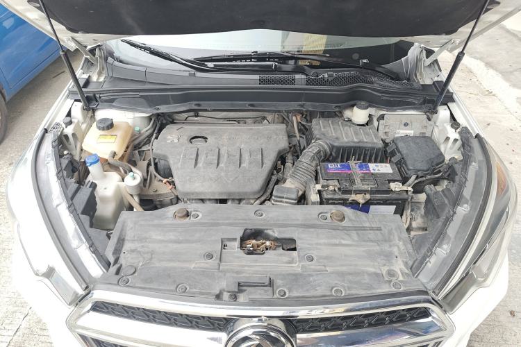 Used Dongfeng Fengdu MX5 2016 2.0L Automatic Flagship Edition Engine Bay
