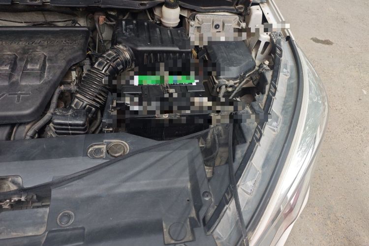 Used Dongfeng Fengdu MX5 2016 2.0L Automatic Flagship Edition Engine Bay Left