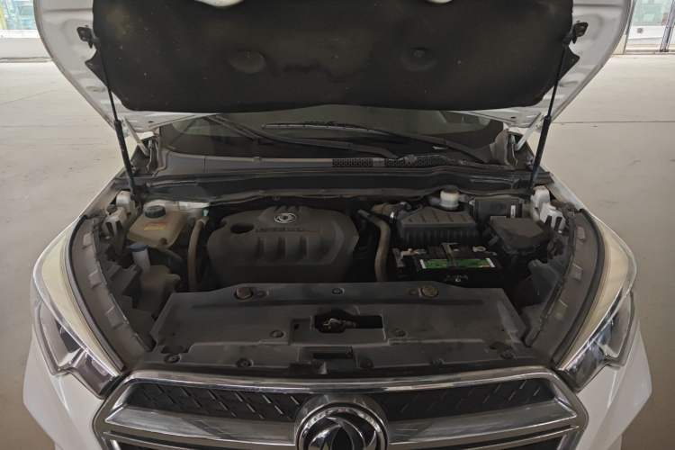 Used Dongfeng Fengdu MX5 2016 1.4T Manual Luxury Edition Engine Bay