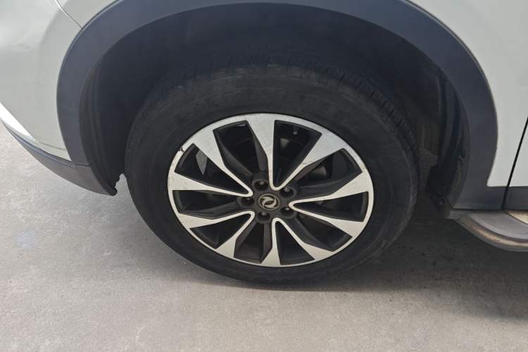 Used Dongfeng Fengdu MX5 2016 2.0L Automatic Flagship Edition Exterior 2